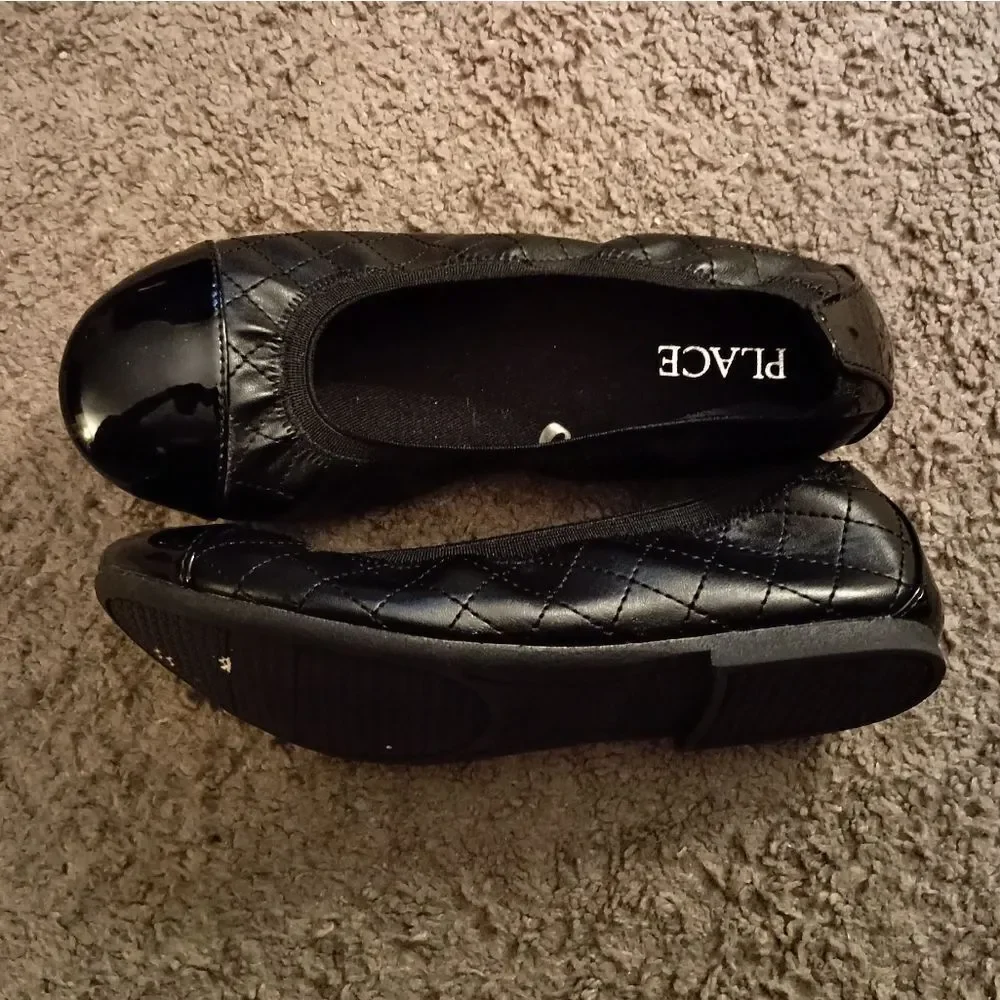 Children's Place Girls Black Ballet Flats Size 2y PRE-OWNED, WORN ONCE